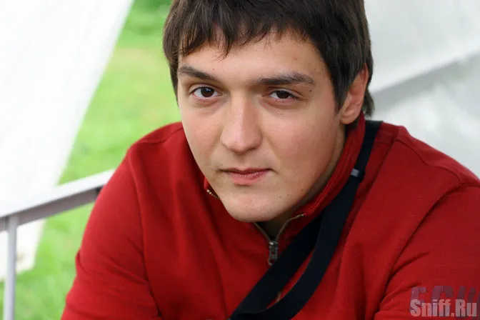 Они и за вами следят